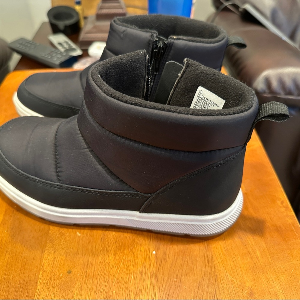 Kids Black Winter Boots